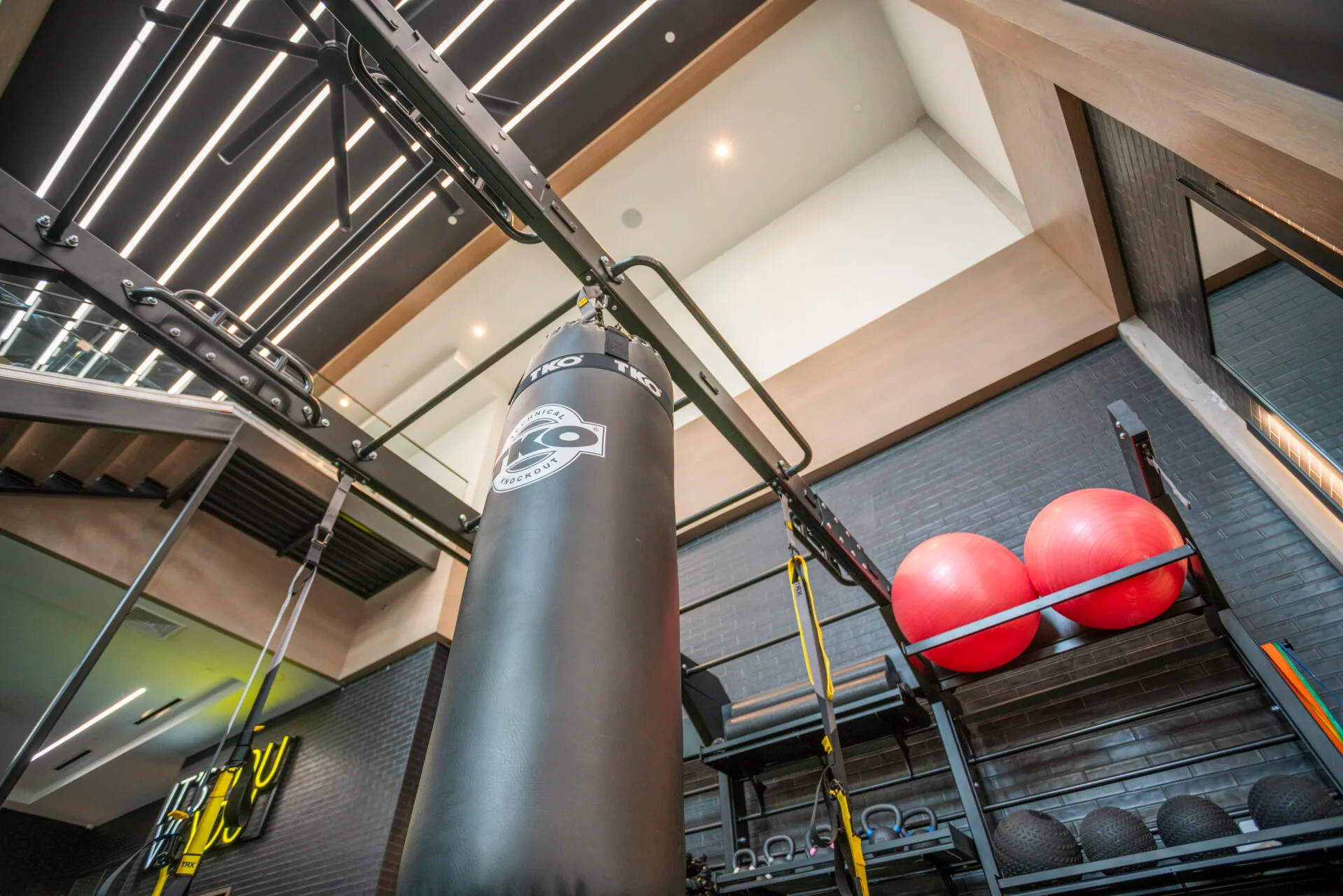 Functional training rig in a Texas apartment amenity gym